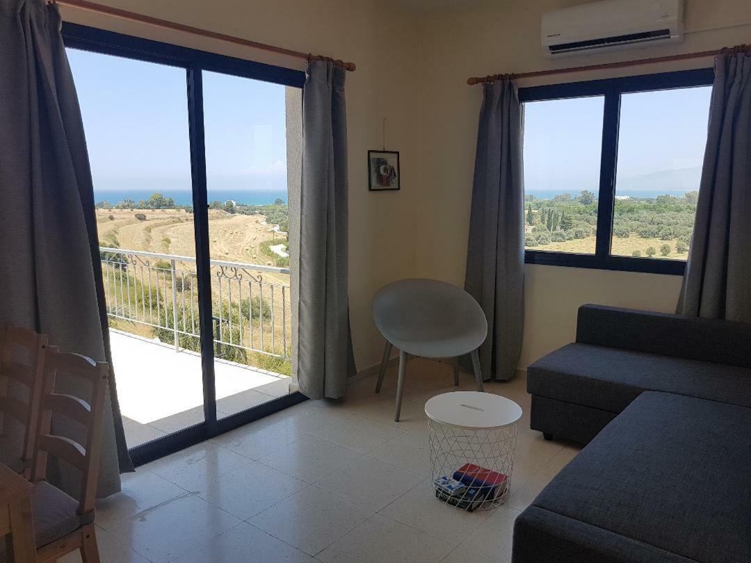 Panoramic Sea View Apartment In Polis-Latchi 外观 照片